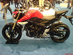 v téhle barvě vypadá opravdu luxusně - Intermot Kolín,nové modely GSX-R600/750,GSR750